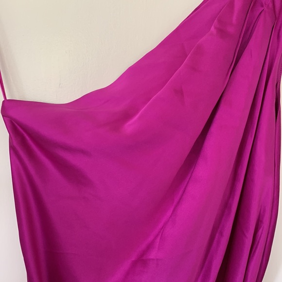 Silky fuchsia one shoulder dress with tie waist - Picture 2 of 8